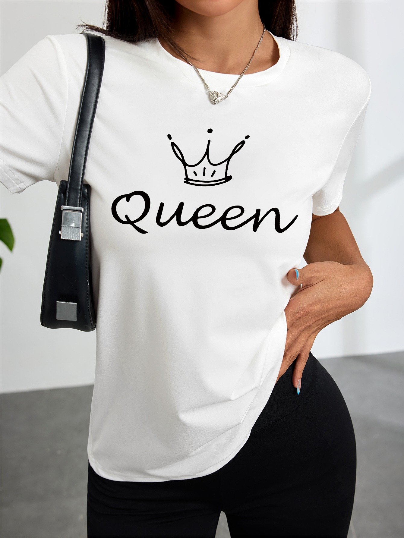Women'S White T-Shirt Featurin - Street Fashion Y2K recension och pris